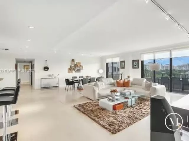 Apartment for rent  Unit #525 - photo 6007979