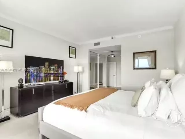 Apartment for rent  Unit #525 - photo 6007965