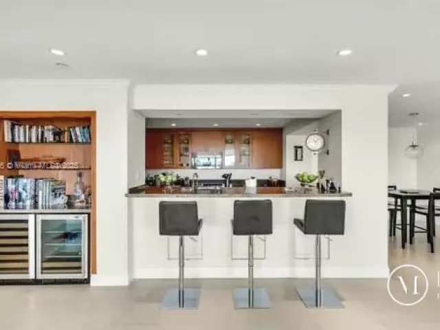 Apartment for rent  Unit #525 - photo 6007971