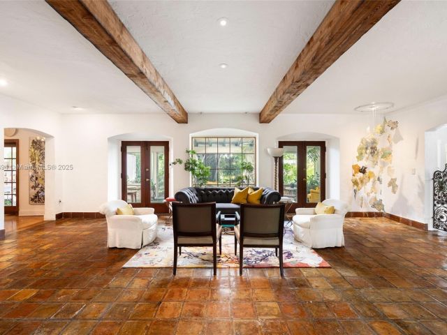 Home for sale at 5215 Pine Tree Dr - photo 6005346