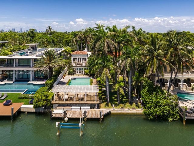 Home for sale at 5215 Pine Tree Dr - photo 6005351