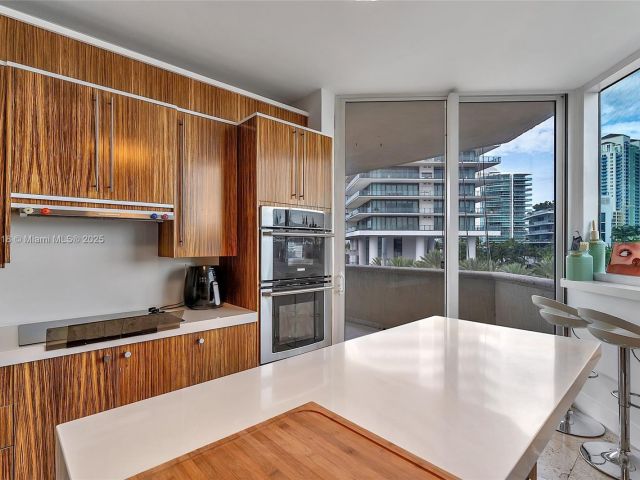 Apartment for rent  Unit #403 - photo 6038634