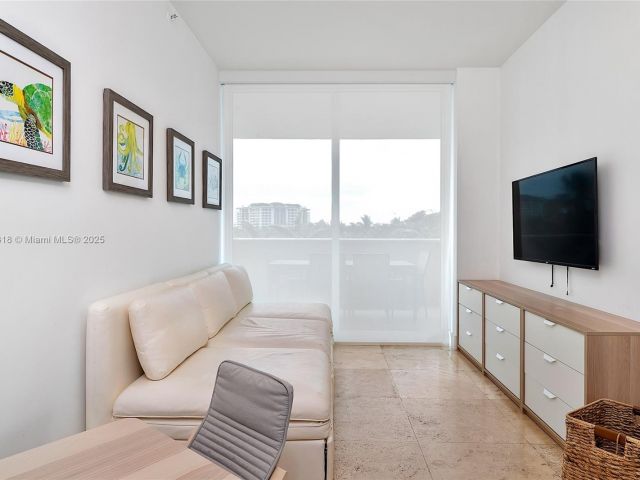 Apartment for rent  Unit #403 - photo 6038638