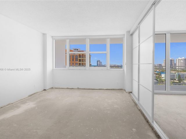 Apartment for sale  Unit #1708 - photo 6008355