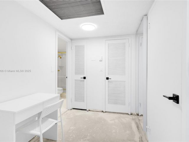 Apartment for sale  Unit #1708 - photo 6008358