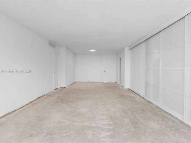 Apartment for sale  Unit #1708 - photo 6008367