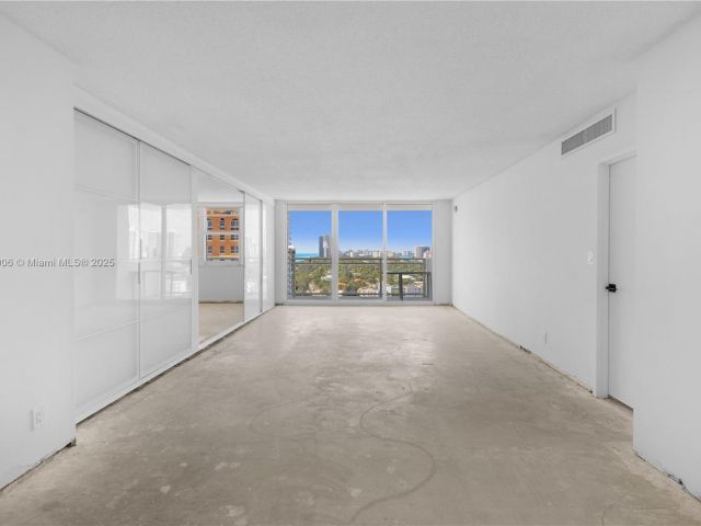 Apartment for sale  Unit #1708 - photo 6008369