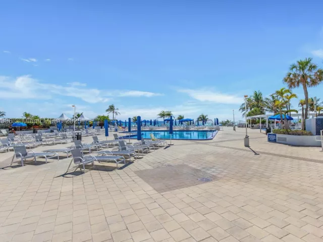 2-bedroom condo for sale in Hallandale Beach - 2030 S Ocean Dr 1708 - MondialRealty