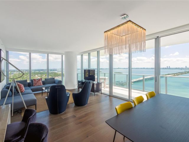 Apartment for sale  Unit #3606 - photo 6008166