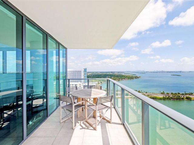 Apartment for sale  Unit #3606 - photo 6008174