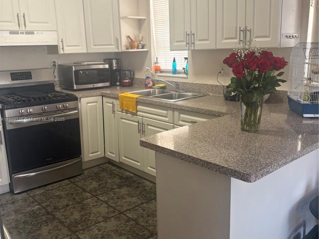 3-bedroom home for sale in Hollywood - 2530 Washington St - MondialRealty