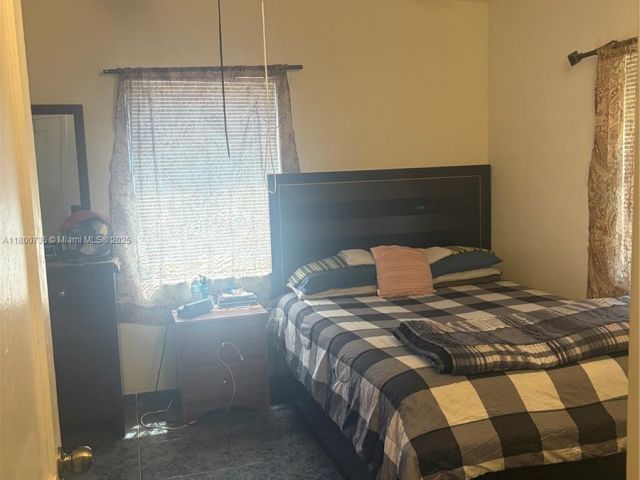 3-bedroom home for sale in Hollywood - 2530 Washington St - MondialRealty