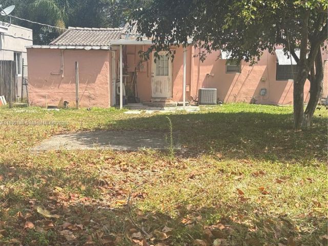 3-bedroom home for sale in Hollywood - 2530 Washington St - MondialRealty