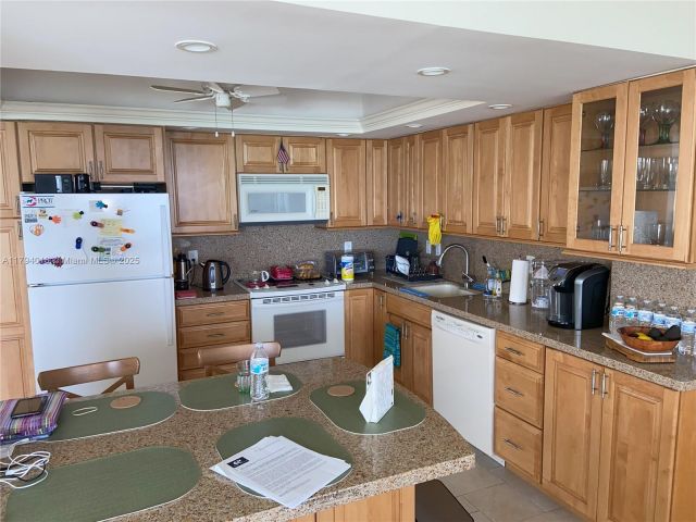 Apartment for sale  Unit #716 - photo 6008841