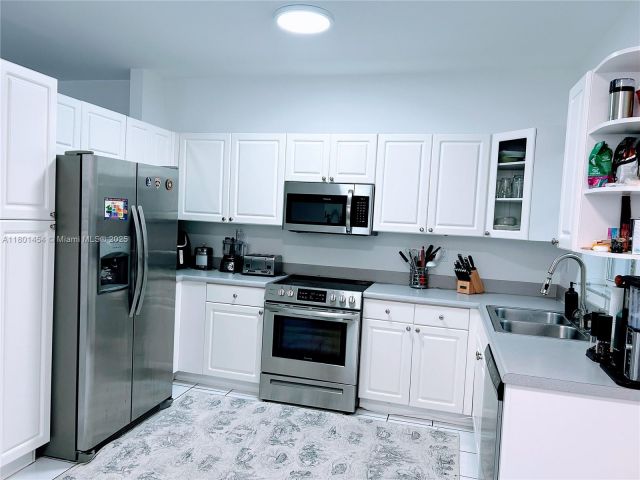 Home for rent at 1120 Canella Ln - photo 6013035