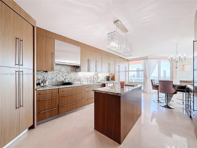 Apartment for sale  Unit #2813 - photo 6009065