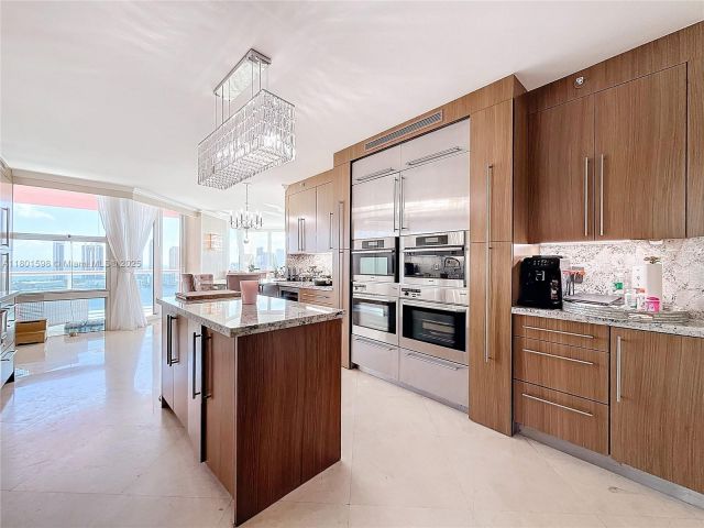 Apartment for sale  Unit #2813 - photo 6009066