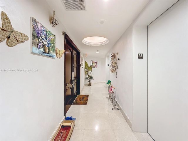 Apartment for sale  Unit #2813 - photo 6009080