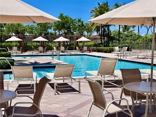 Apartment for rent  Unit #405 - photo 6151964