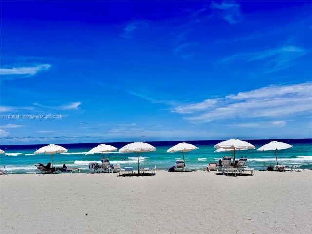 Apartment for rent  Unit #405 - photo 6151970