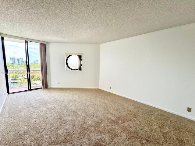 Apartment for sale  Unit #810 - photo 6009504