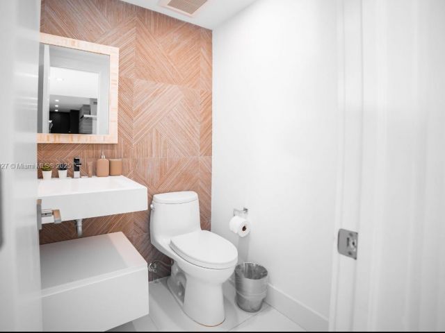 Apartment for rent  Unit #14K - photo 6012883