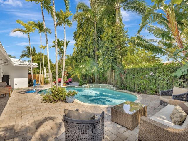 Home for sale at 2601 NE 27th Ter - photo 6034786