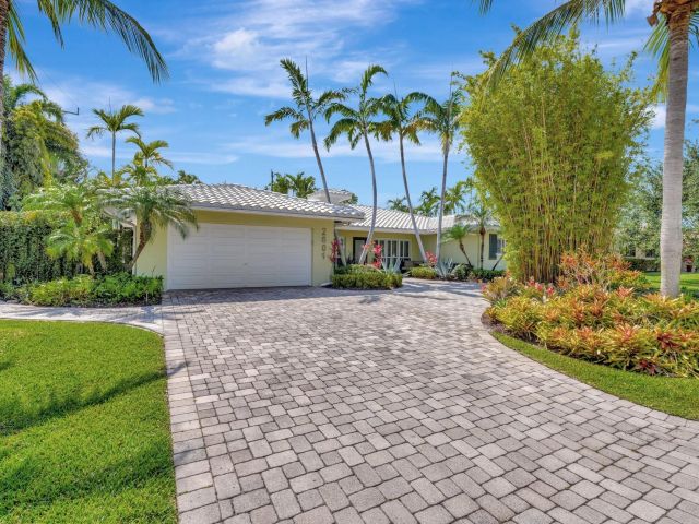 Home for sale at 2601 NE 27th Ter - photo 6034796