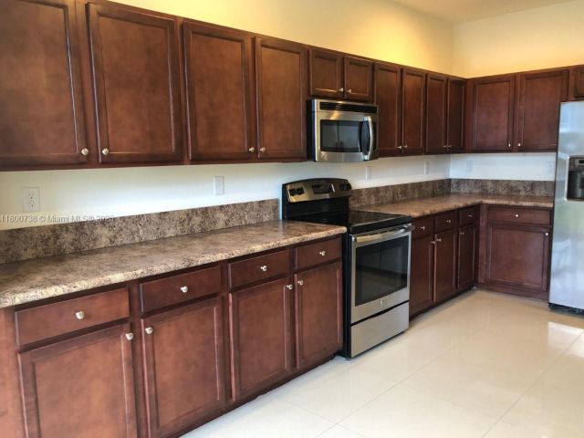 Home for sale at 15400 SW 176 LN - photo 6006911