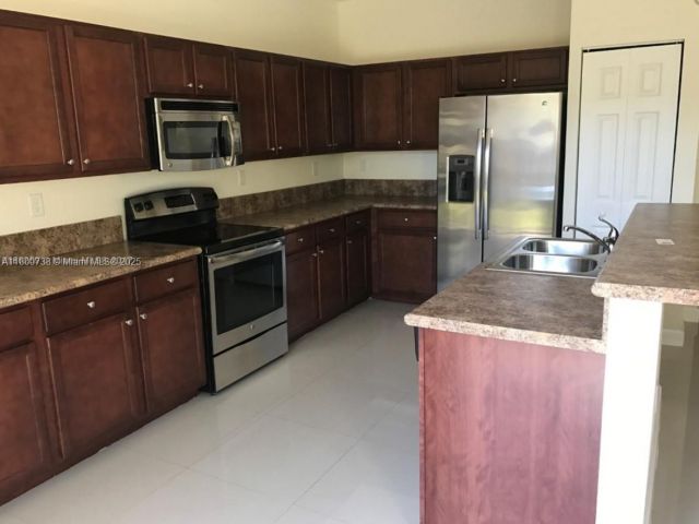 Home for sale at 15400 SW 176 LN - photo 6006912