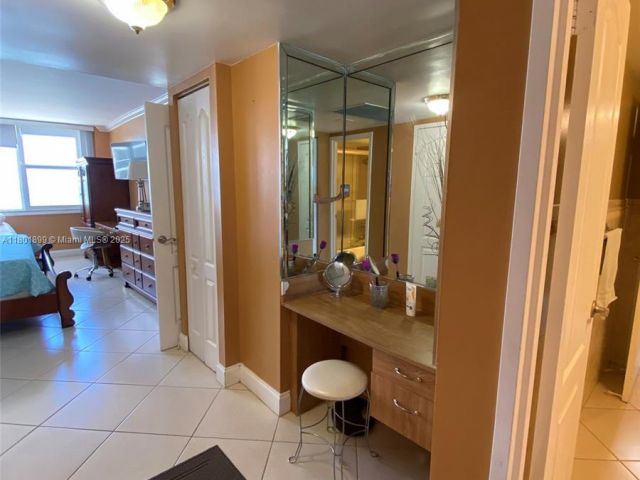 Apartment for sale  Unit #403 - photo 6012912