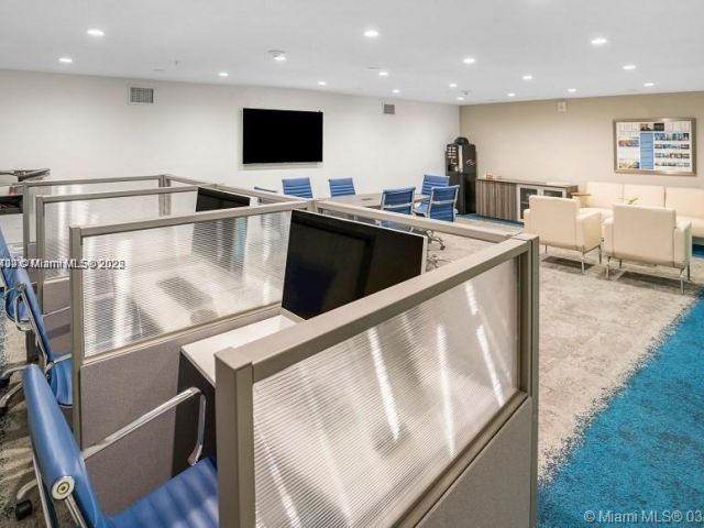 Apartment for sale  Unit #441 - photo 6008873