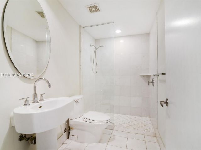 Apartment for sale  Unit #441 - photo 6008879