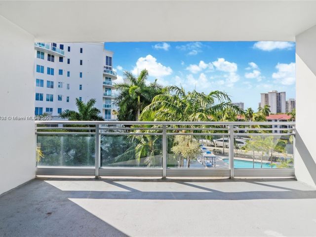 Apartment for sale  Unit #441 - photo 6008884