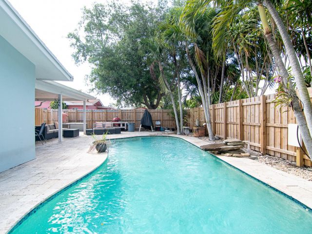 Home for rent at 3251 NW 65th St - photo 6031969