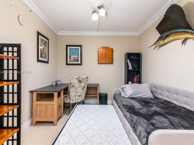 Apartment for sale  Unit #3401 - photo 6011295