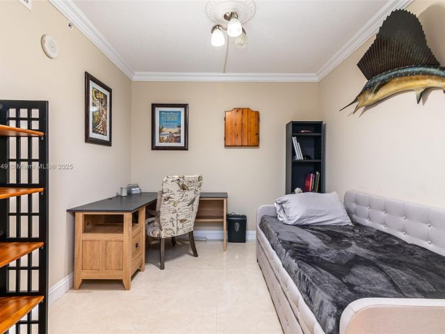 Apartment for sale  Unit #3401 - photo 6011296