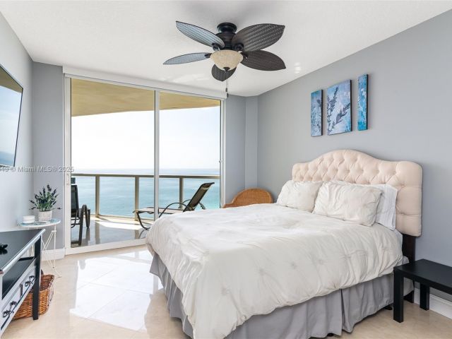 Apartment for sale  Unit #3401 - photo 6011300