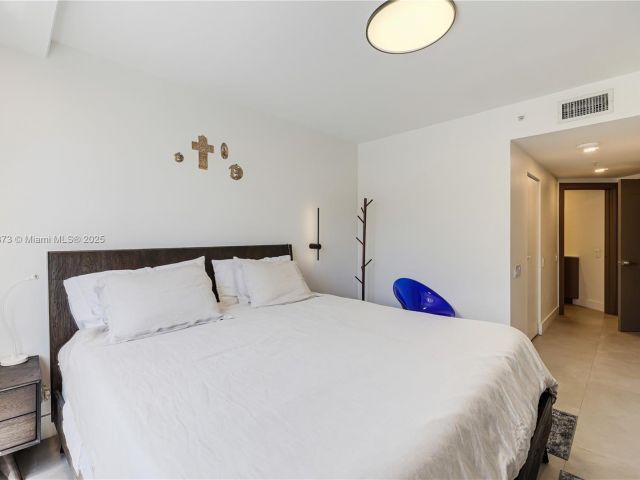 Apartment for rent  Unit #1110 - photo 6016707