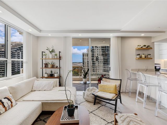 Apartment for rent  Unit #1110 - photo 6016714