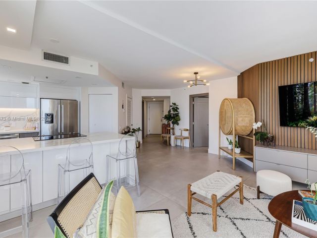 Apartment for rent  Unit #1110 - photo 6016716