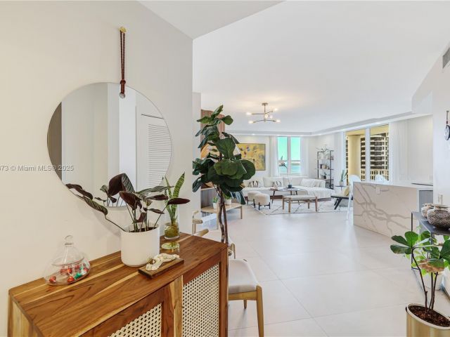 Apartment for rent  Unit #1110 - photo 6016722