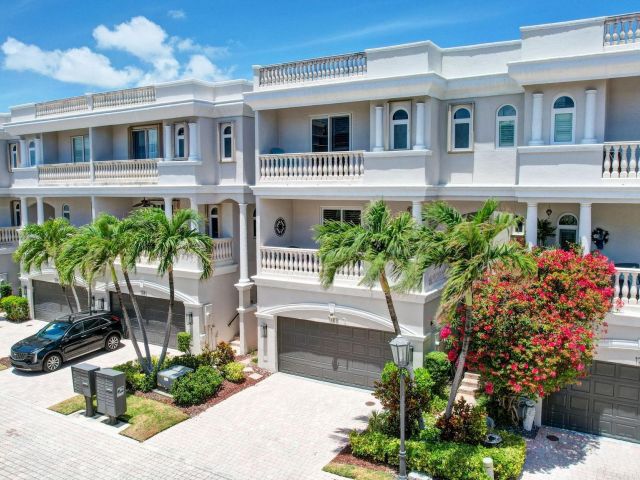 Home for sale at 1788 Bay Dr 25 - photo 6028278