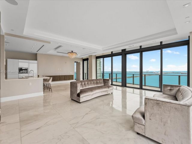 Apartment for rent  Unit #4104 - photo 6011903