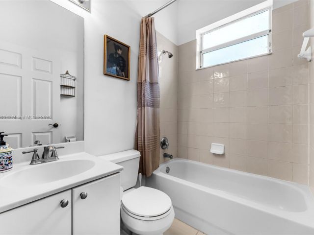 Home for sale at 2819 Augusta Ln - photo 6025092