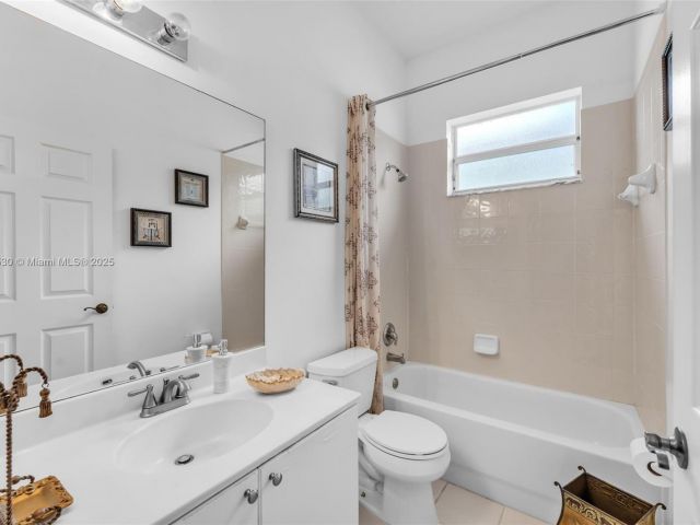 Home for sale at 2819 Augusta Ln - photo 6025094