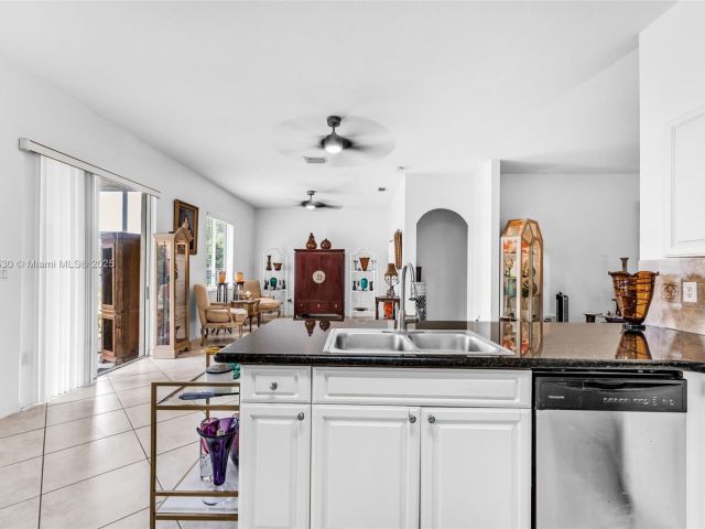 Home for sale at 2819 Augusta Ln - photo 6025101