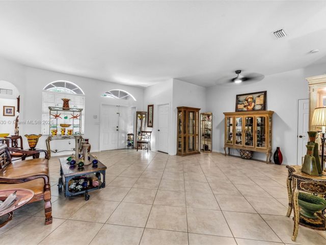 Home for sale at 2819 Augusta Ln - photo 6025104