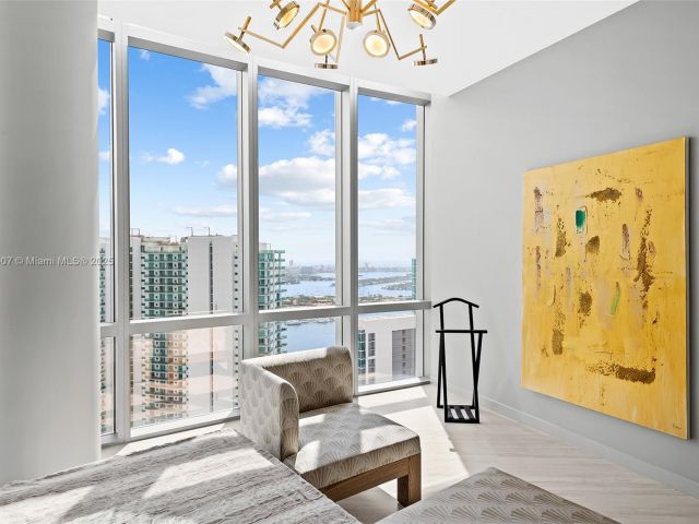 Apartment for sale  Unit #PH 5401 - photo 6017091