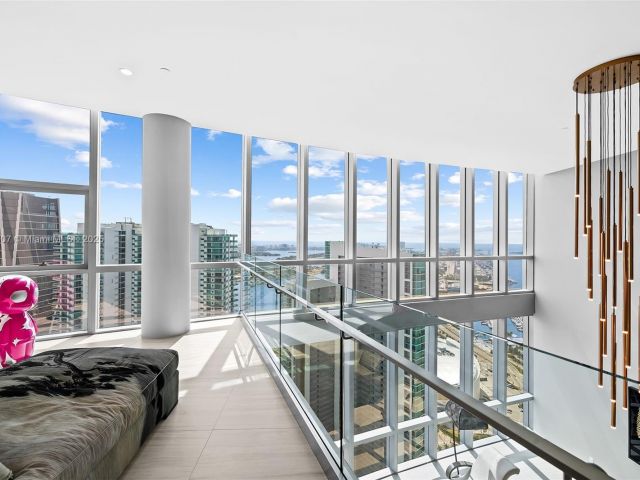 Apartment for sale  Unit #PH 5401 - photo 6017102